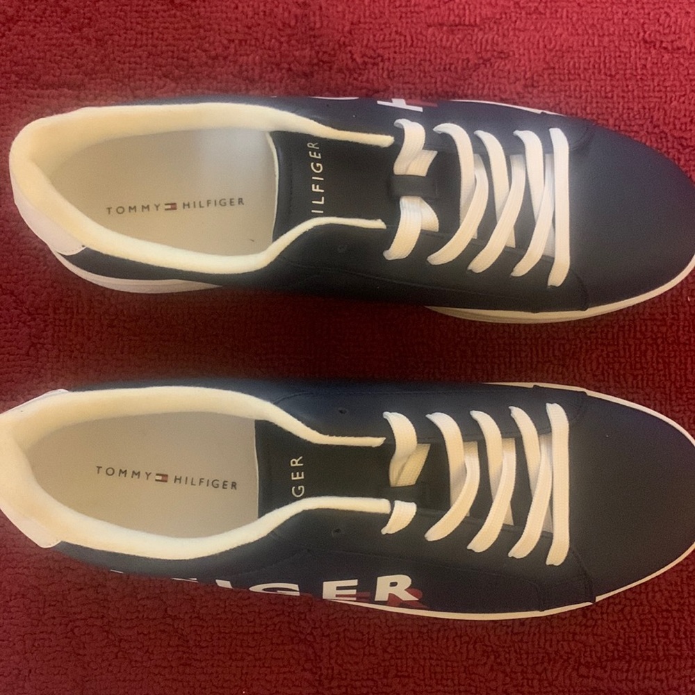 Tommy Hilfiger Blue Leather Sneakers
